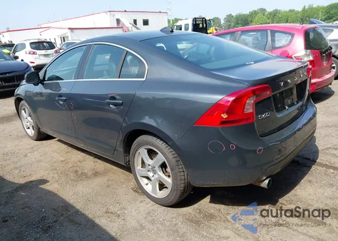 2013 Volvo S60 T5 from USA, damaged, VIN YV1612FS8D2209602